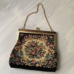 VINTAGE 1950’s Floral chain handle handbag